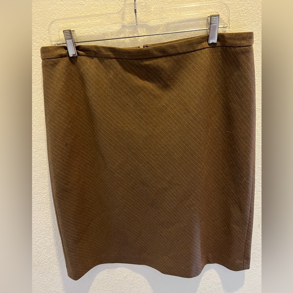 BCBG wool skirt size 12